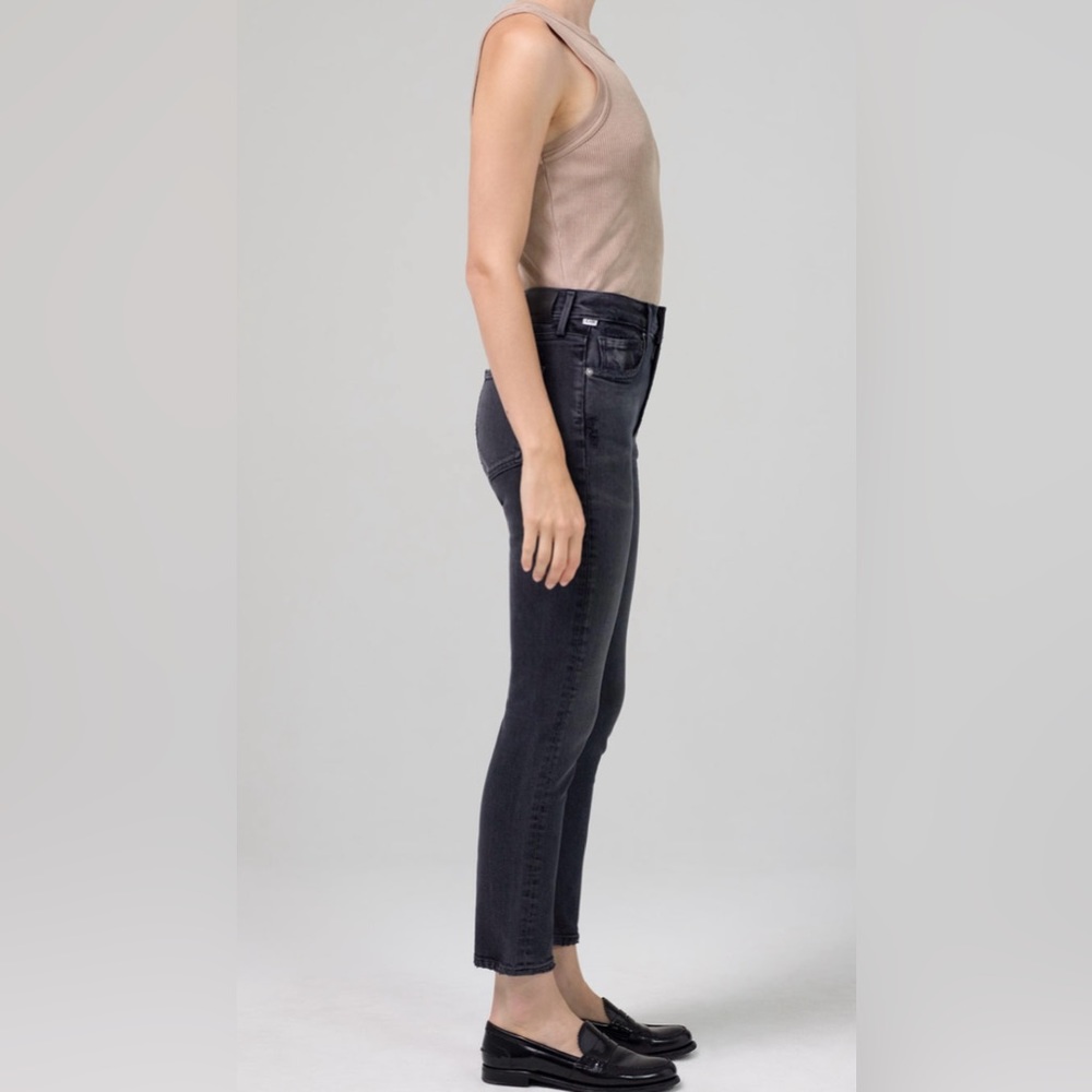 Citizen of Humanity Ella Mid Rise Crop Jeans in color Film Noir